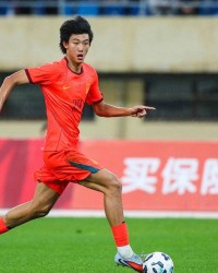震撼！赵松源短短1分钟内传射建功 助U17国足逆转之战大破德甲强敌