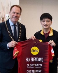 刘国梁也没想到，一场德甲首秀发布会，竟暴露樊振东真实地位