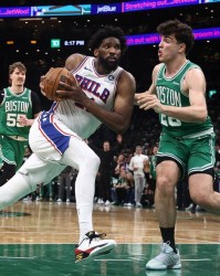 76人1-3翻盘凯尔特人！恩比德一条腿带队杀出地狱
